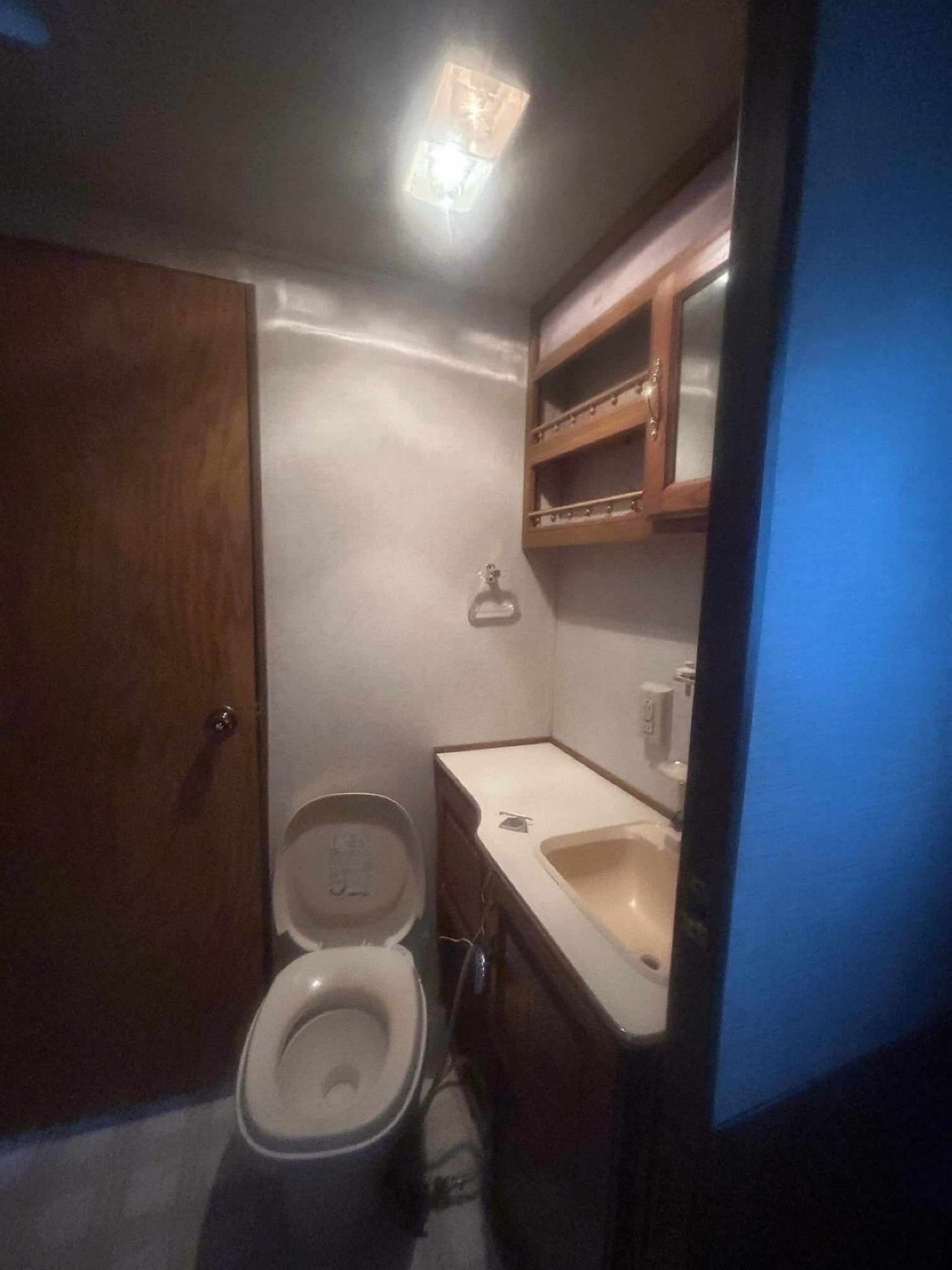 Dutchmen Travel Trailer - photo 4