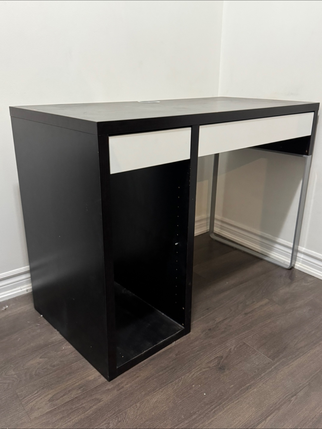 Black & White Desk with Drawers - photo 2