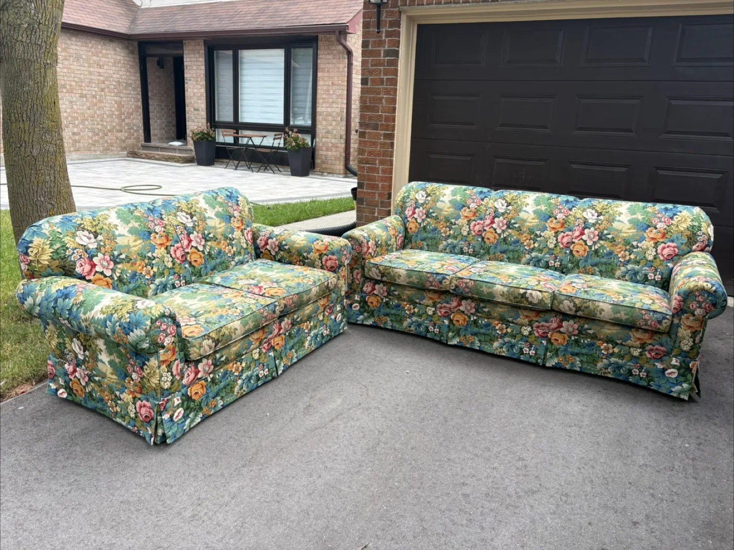 Floral Sofa and Loveseat Set thumbnail