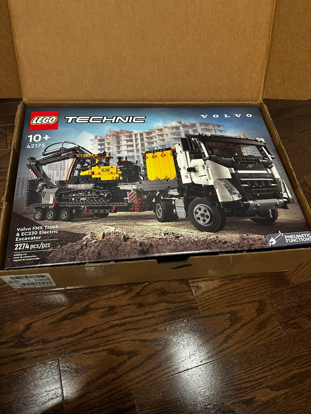 LEGO Technic Volvo FMX Truck & EC230 Excavator 42175 image indicator(2)