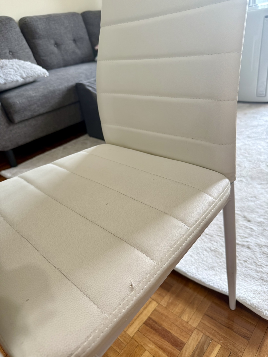 White Glass Top Dining Table with 6 Chairs - photo 5