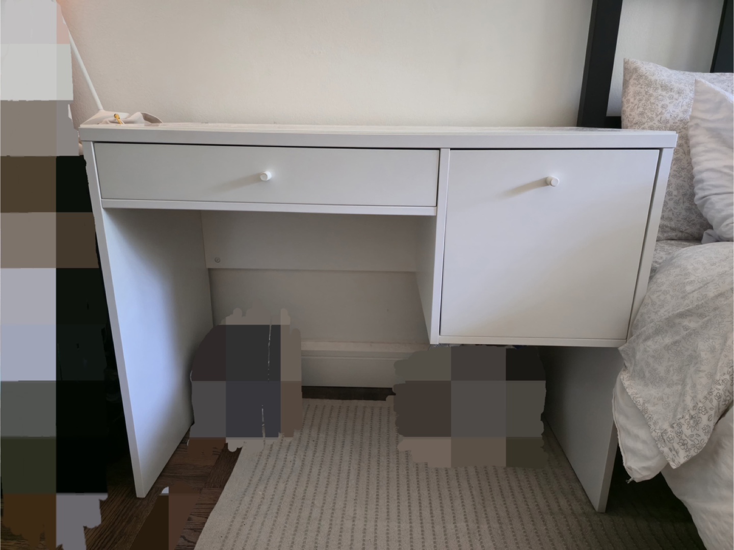 White dressing desk
