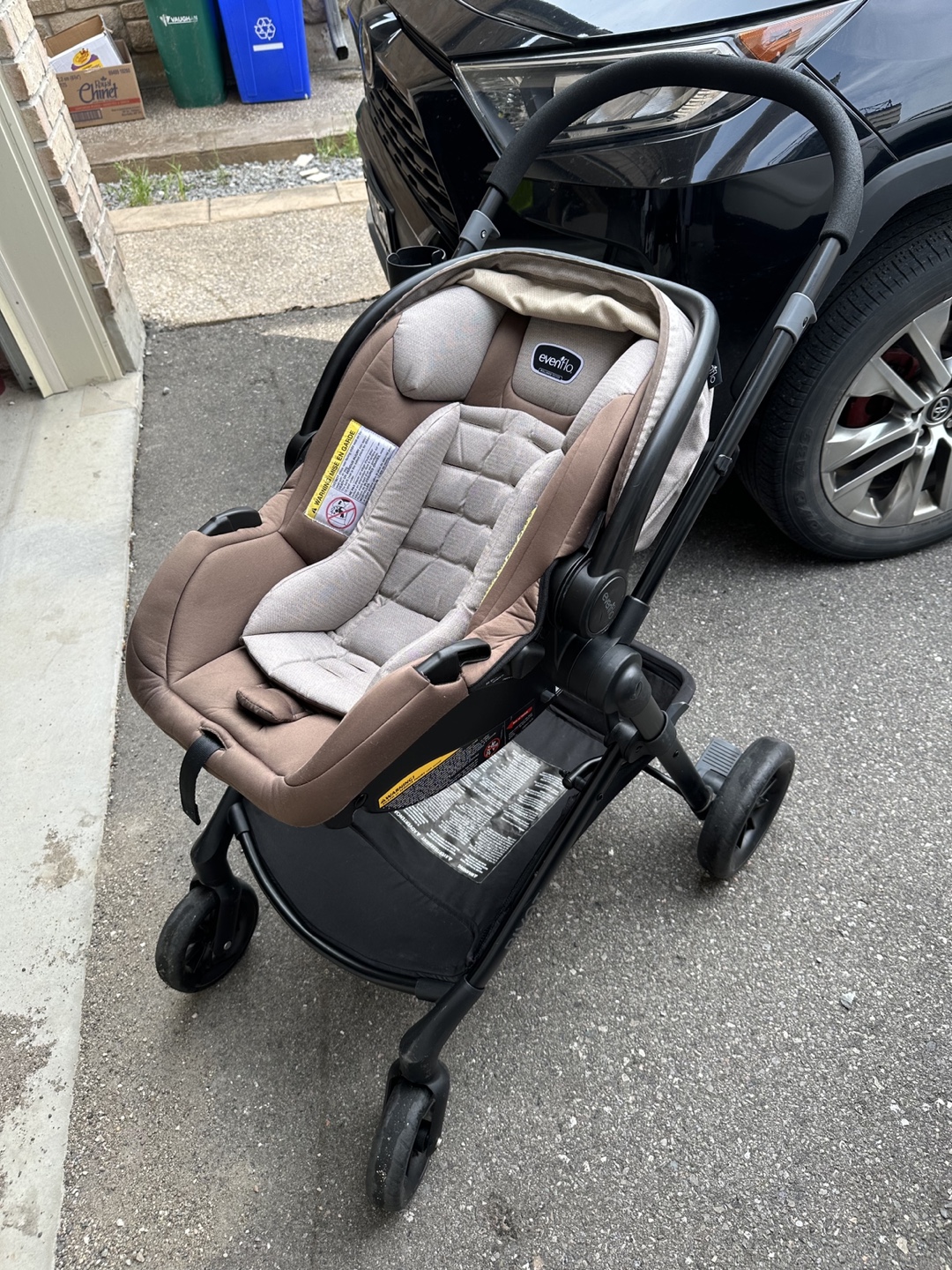Evenflo Stroller and Infant Car Seat Combo - photo 4