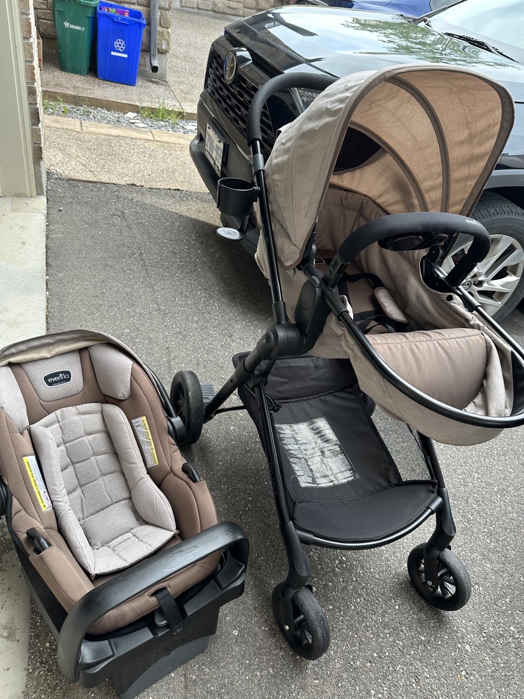 Evenflo Stroller and Infant Car Seat Combo