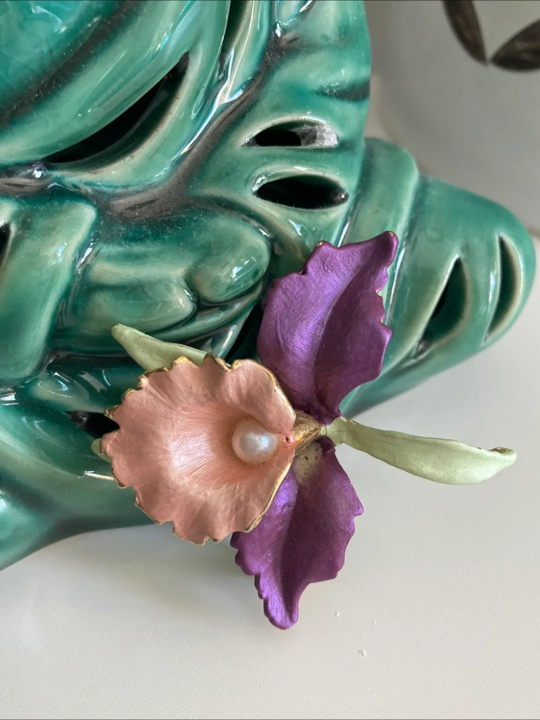 Vintage Orchid Brooch thumbnail