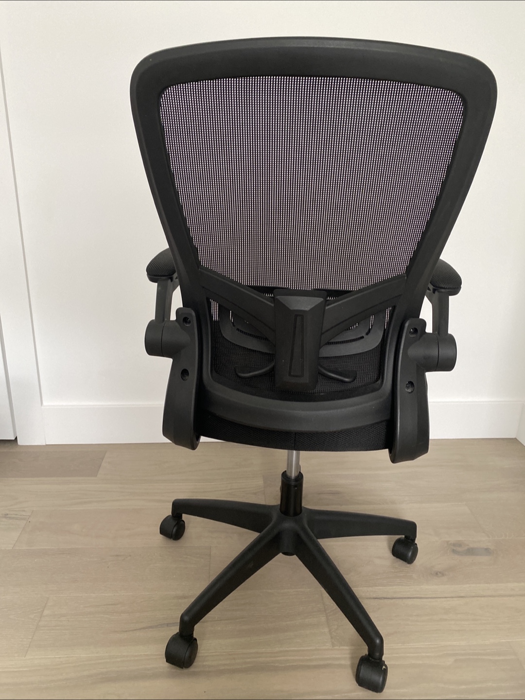 Black Office Chair - ergonomic - photo 2