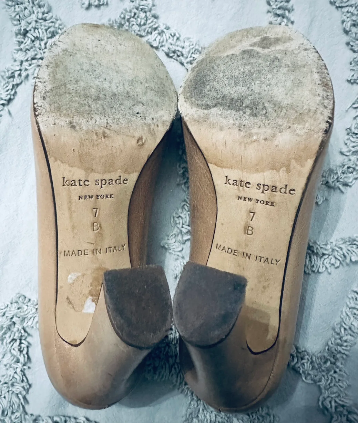 Kate Spade Beige Leather Heels with Floral Detail image indicator(6)