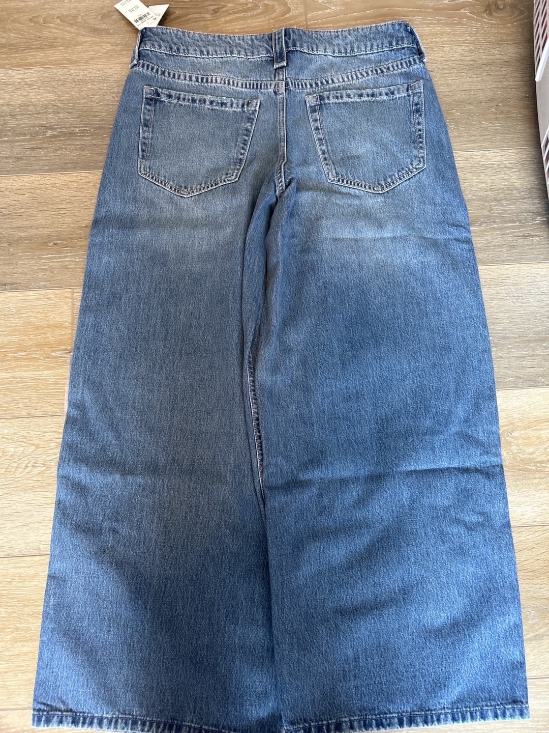 New Hollister Low-Rise Super Baggy Jeans - Size 6 Short - photo 2