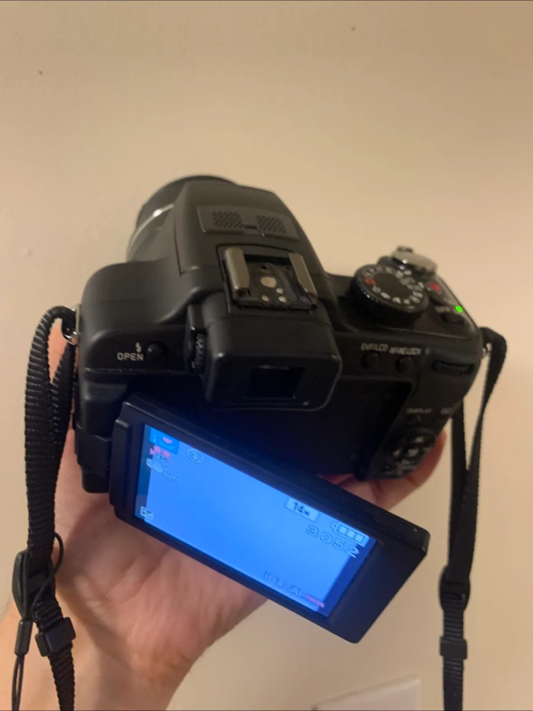 Leica V-LUX 2 Digital Camera image indicator(6)