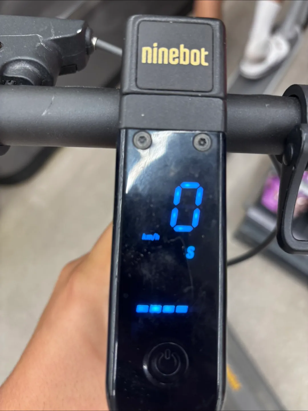 Ninebot E-scooter Max image indicator(2)