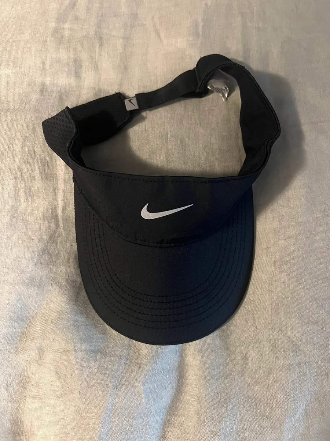 Nike tailwind dri-fit visor thumbnail
