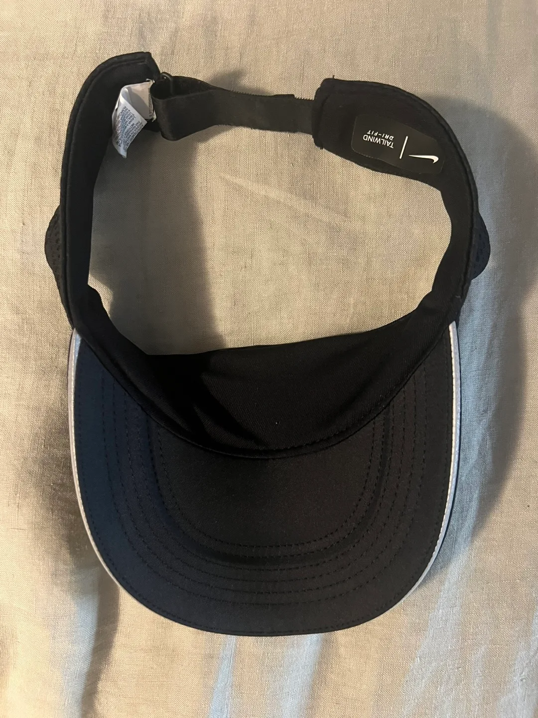 Nike tailwind dri-fit visor image indicator(2)
