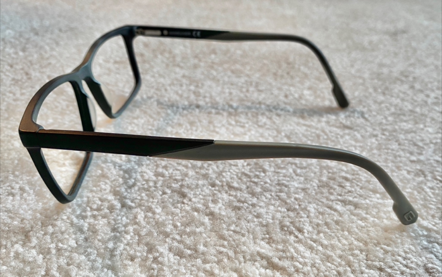 Chic Eyeglass Frames - photo 2