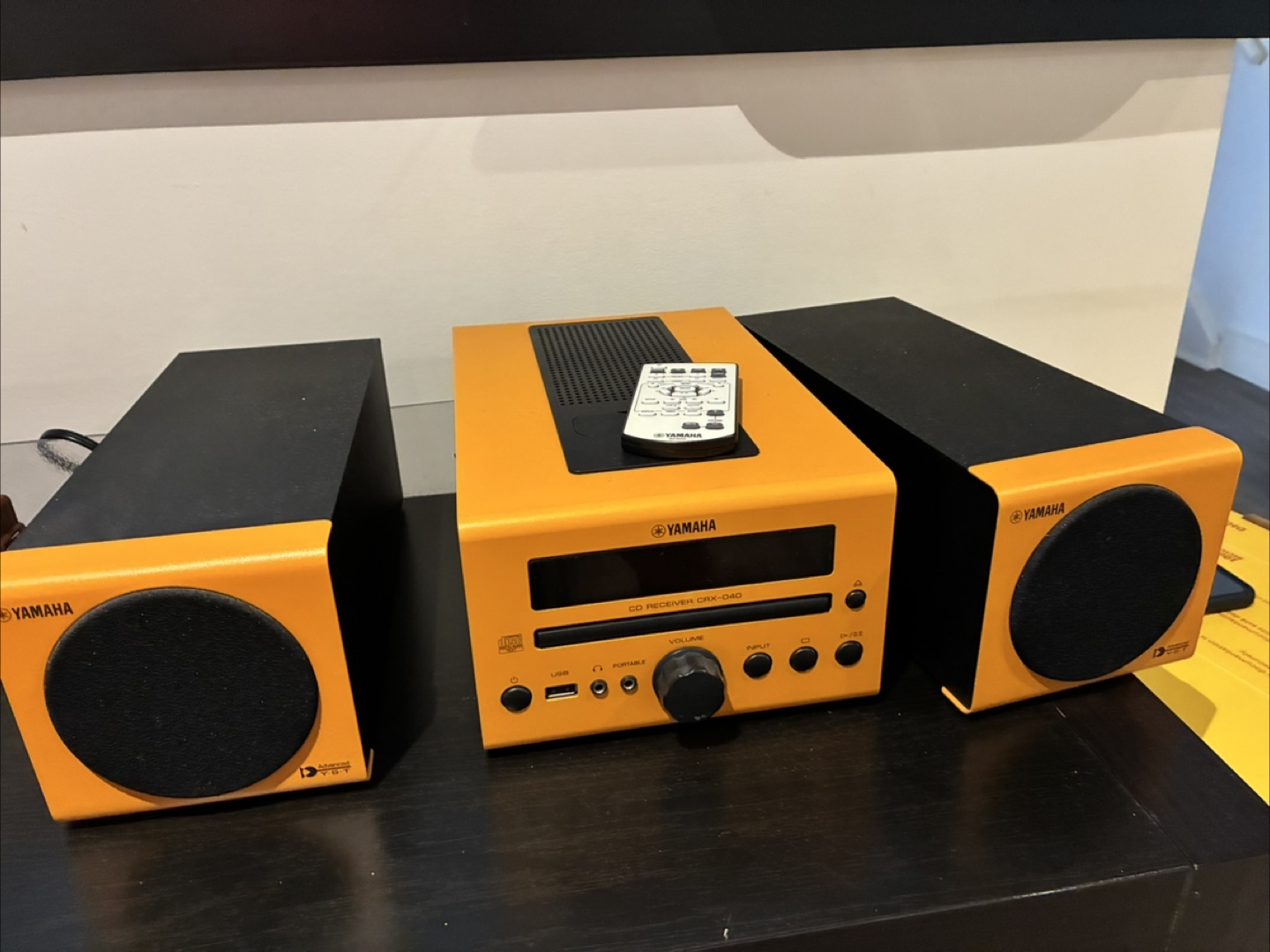Yamaha CRX-040 CD Receiver with Speakers - photo 2