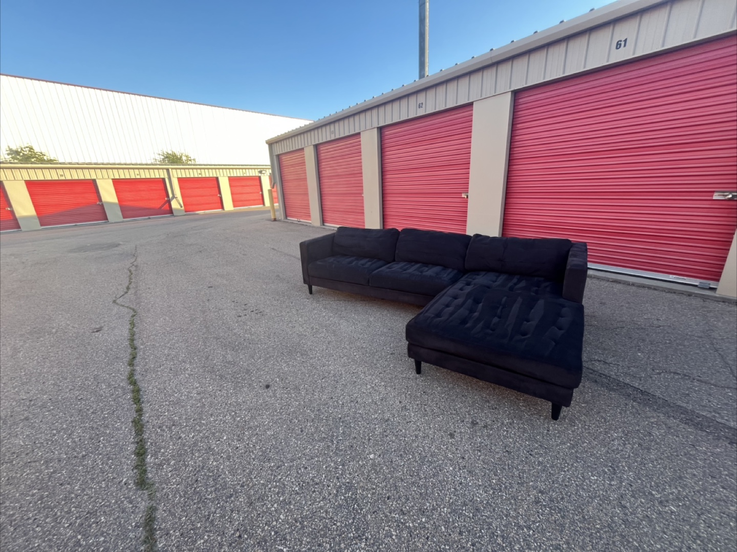 Black sectional couch - photo 4