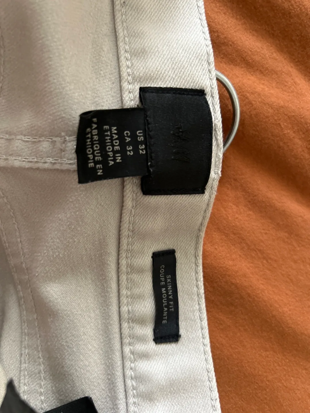 H&M Skinny Fit Beige Pants - Size US 32 image indicator(2)
