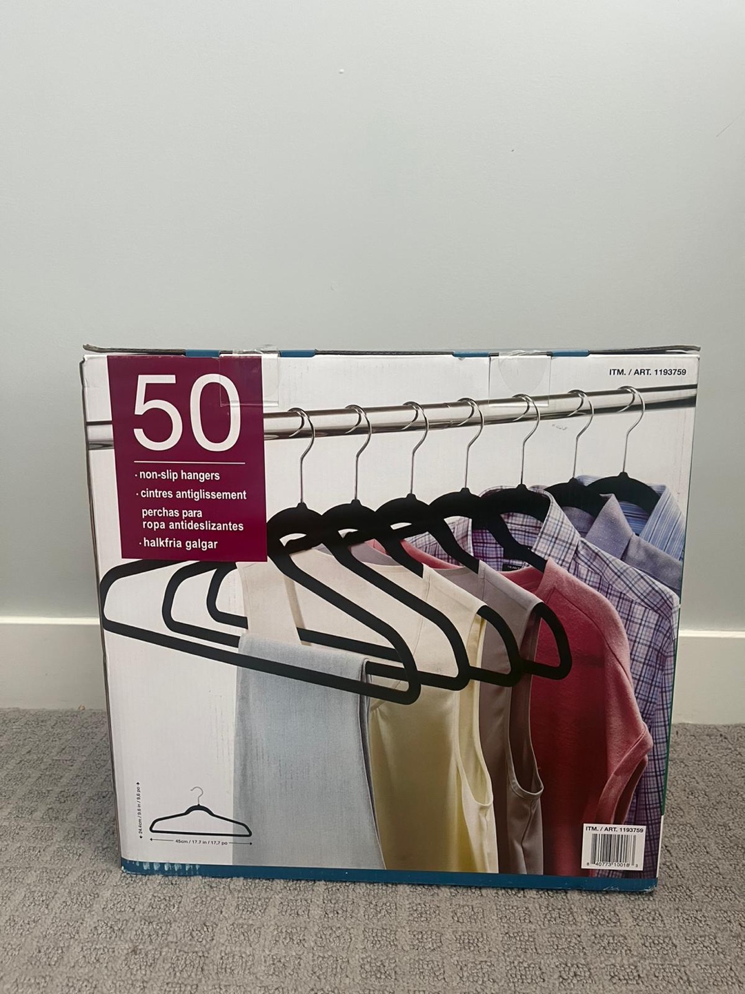 50 Non-Slip Hangers