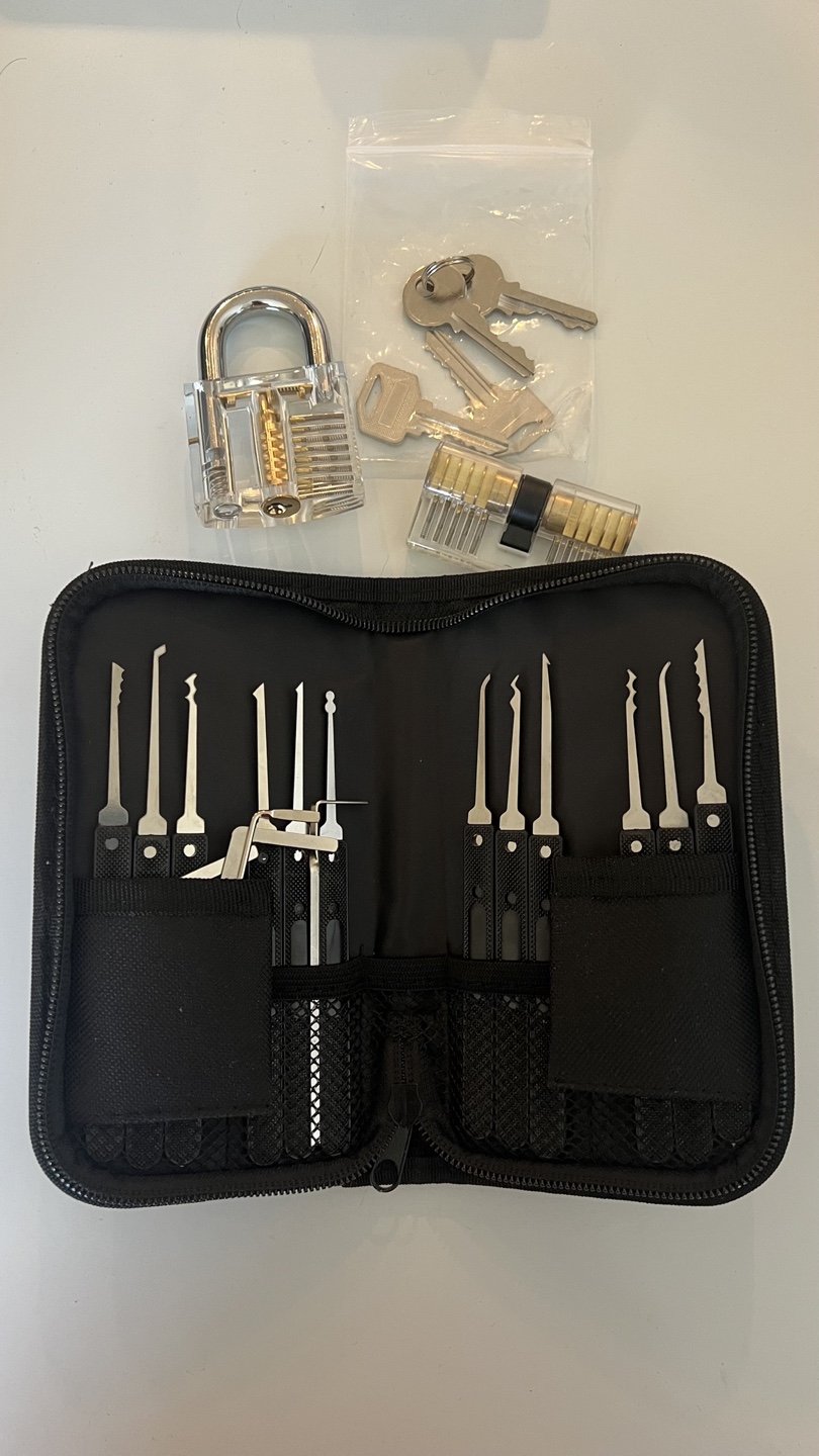 Lock Picking Set with Transparent Practice Lock