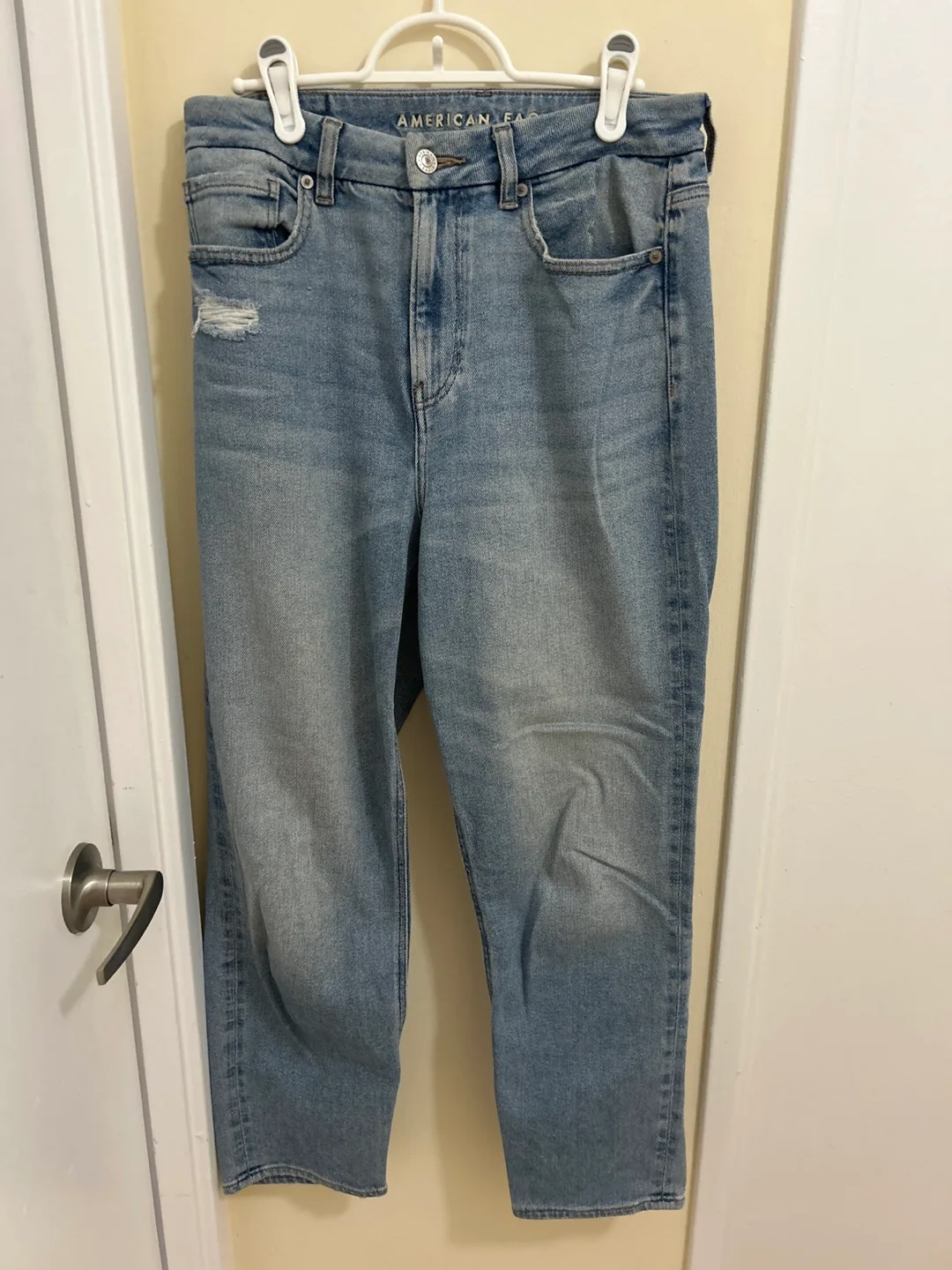 American Eagle Jeans - Size 6 Short thumbnail