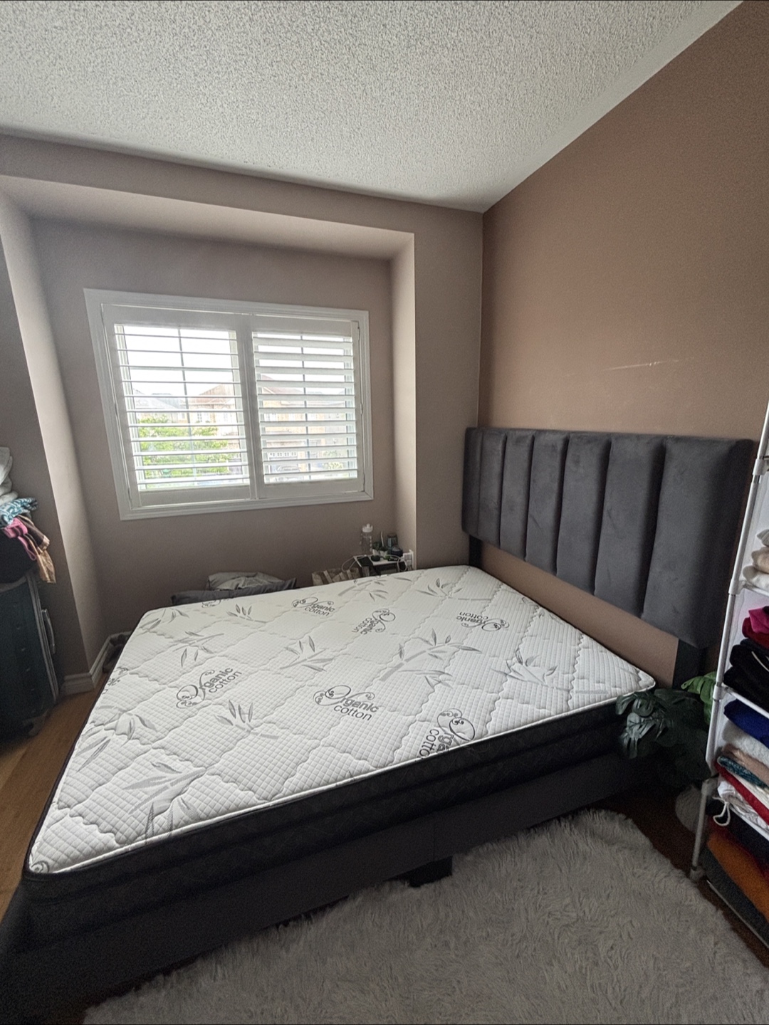 Double Size Bed Frame with Mattress - photo 4