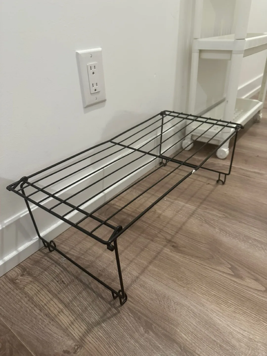 Black Wire Shelf thumbnail