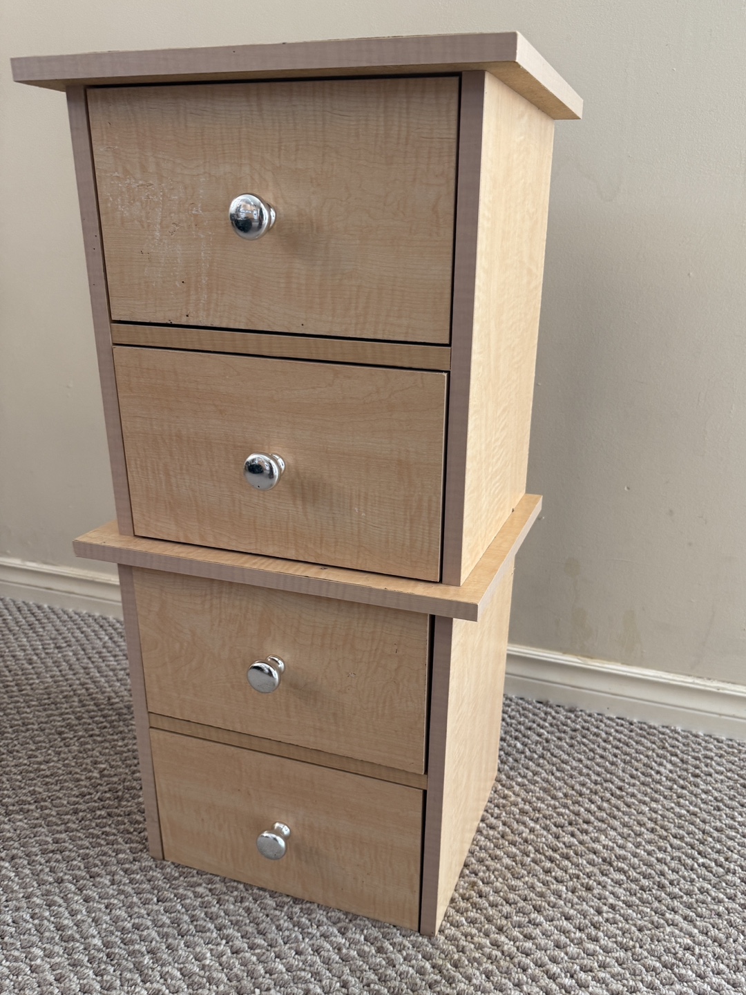 4-Drawer Wooden Cabinet / Bedside Cupboard - photo 2