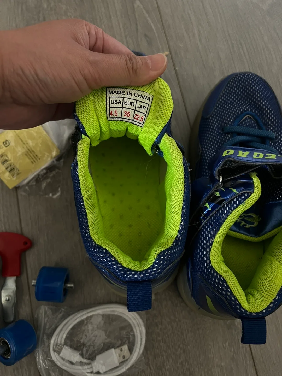 Heelys Vegao Roller Shoes - Size 4.5 US image indicator(4)