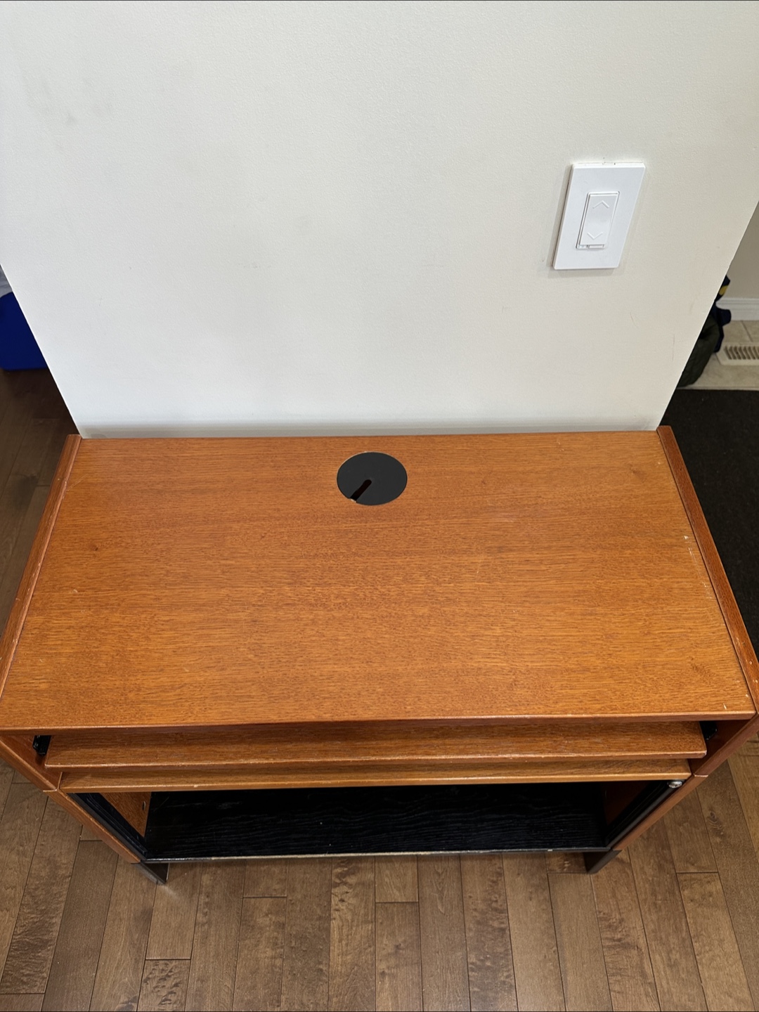 Compact Wooden Desk w/ Storage & Tray - photo 4