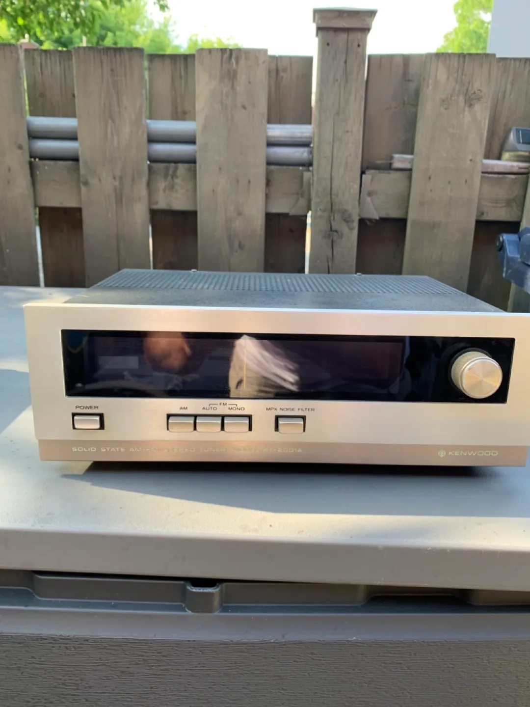 Kenwood KT-2001A Solid State AM-FM Stereo Tuner thumbnail