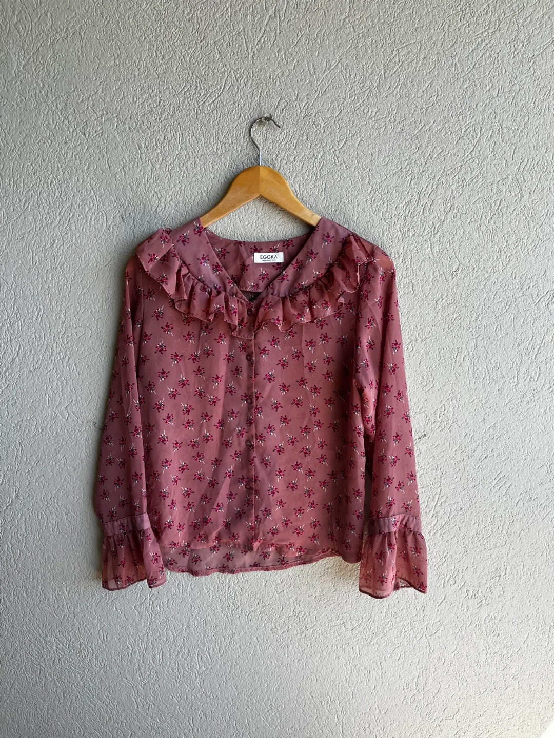 Assorted Women's Pink/Red Blouses thumbnail