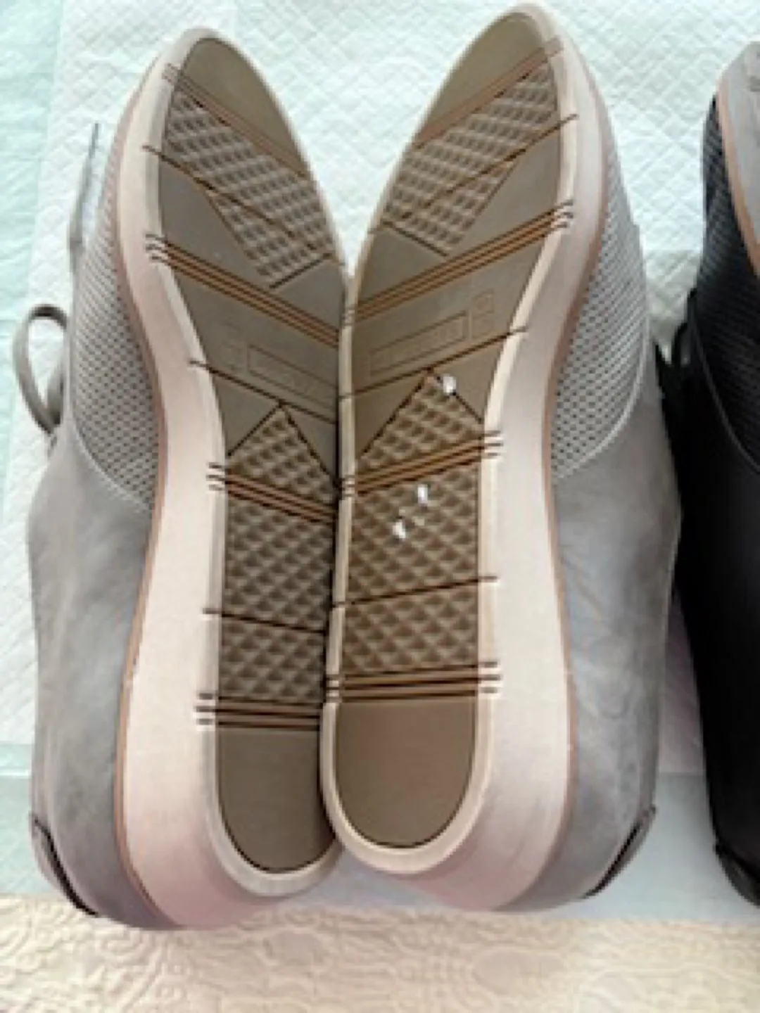 Aerosoles Sidecar Oxfords - Size 9.5 US image indicator(4)