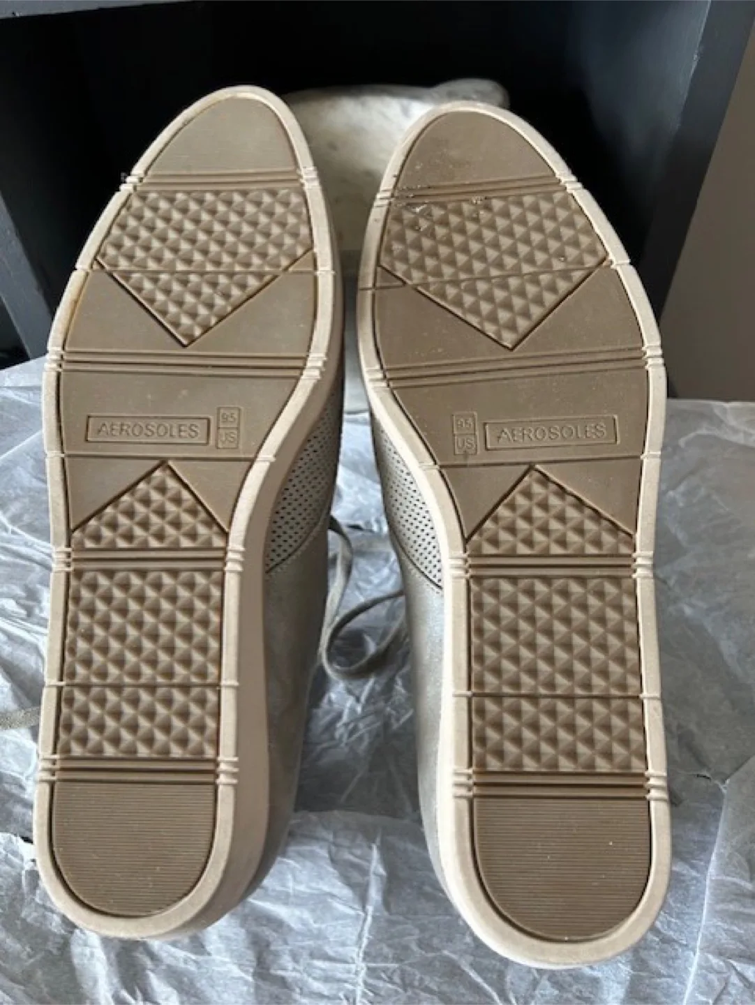 Aerosoles Sidecar Oxfords - Size 9.5 US image indicator(3)