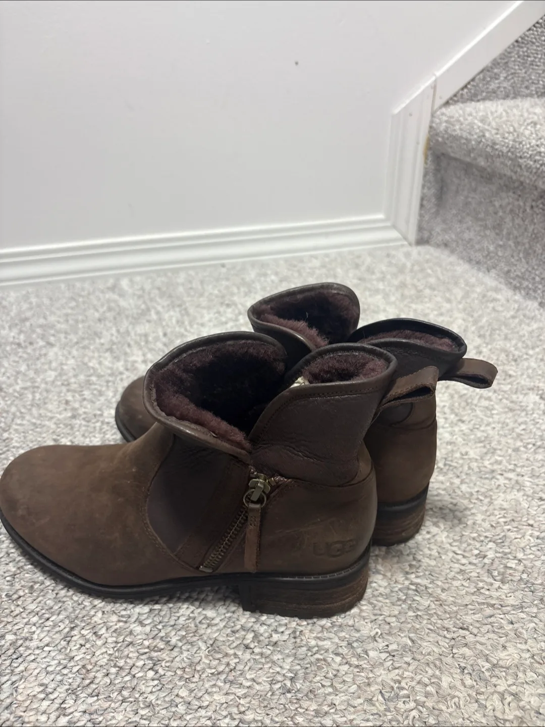 UGG Brown Leather Ankle Boots, US 8 thumbnail