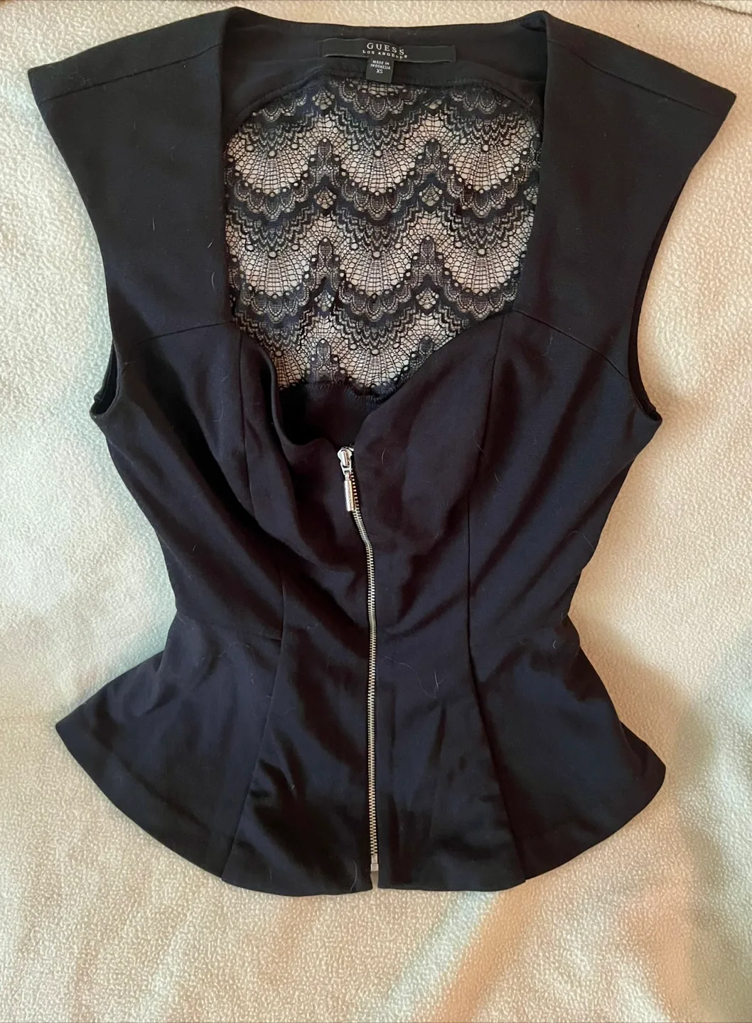 Guess Black Lace Back Peplum Top 🇨🇦 Size S thumbnail