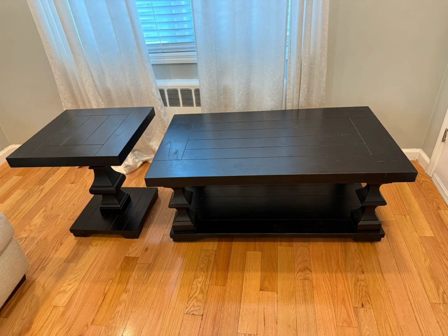 Black Wood Coffee Table and End Table Set image indicator(3)