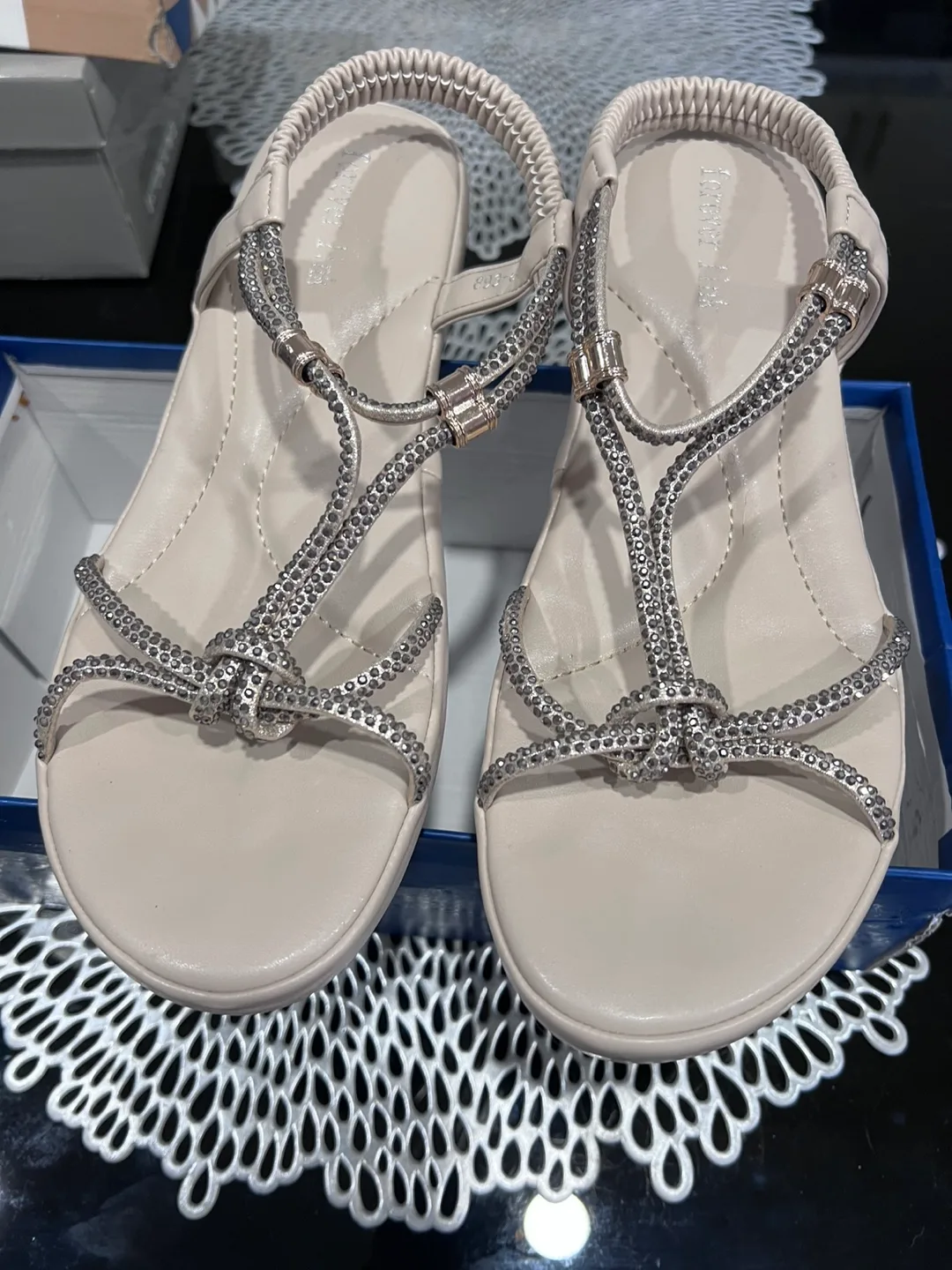 Forever Link Women's Sandals, Size 10 thumbnail
