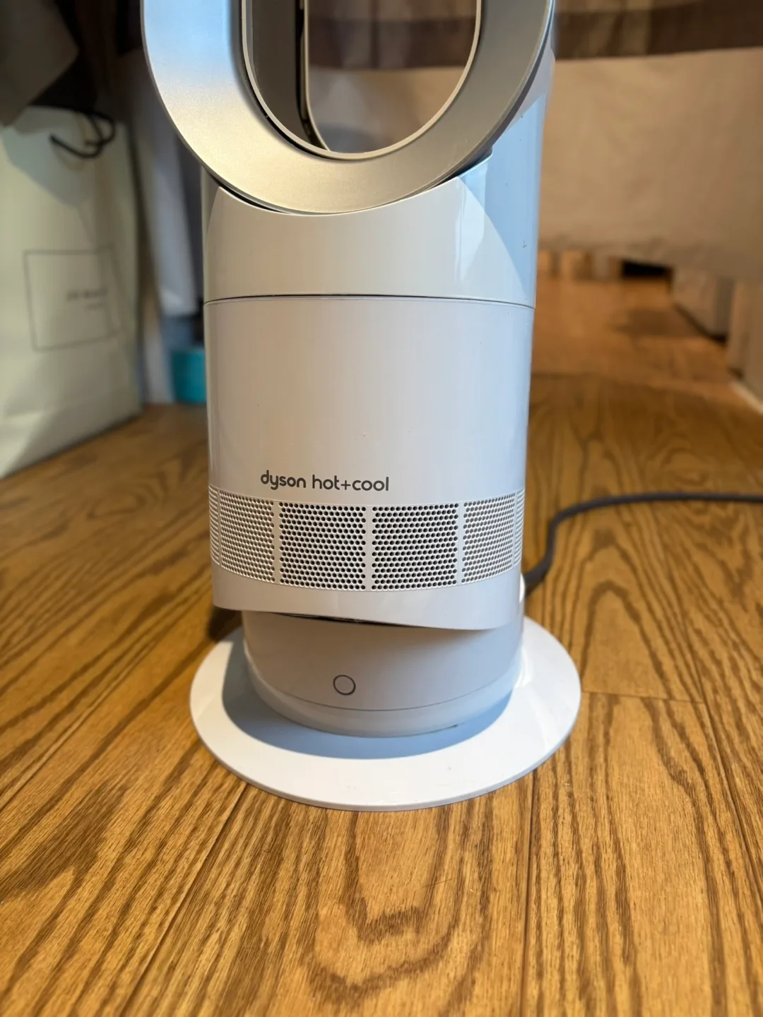 Dyson AM09 Hot+Cool Fan and Heater image indicator(2)