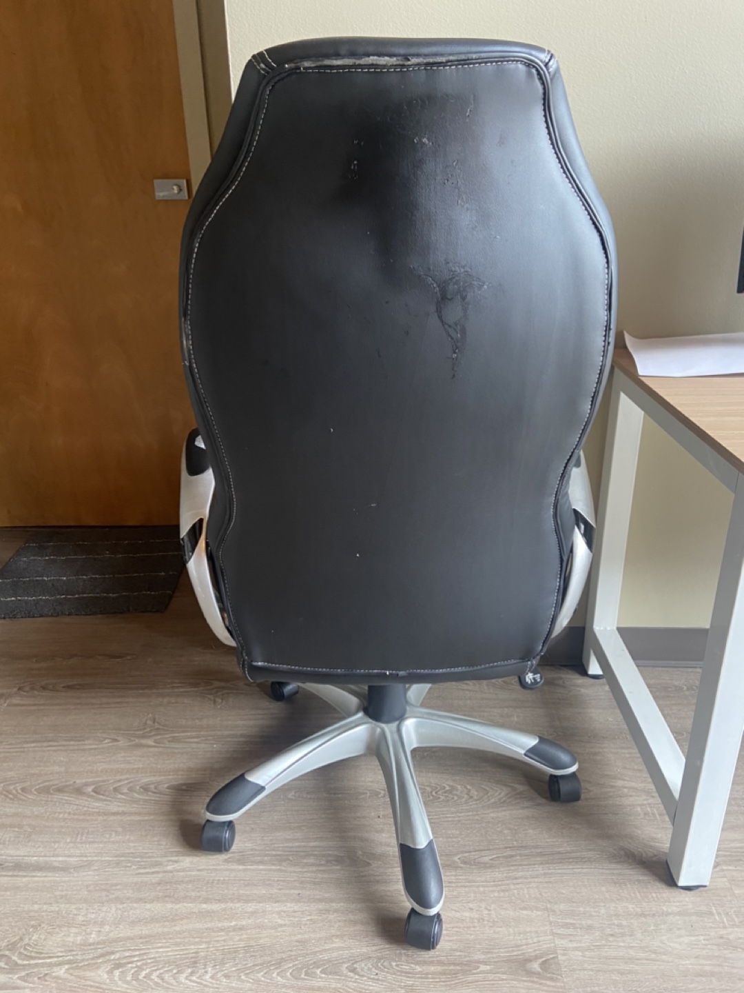 Black Office Chair - photo 3