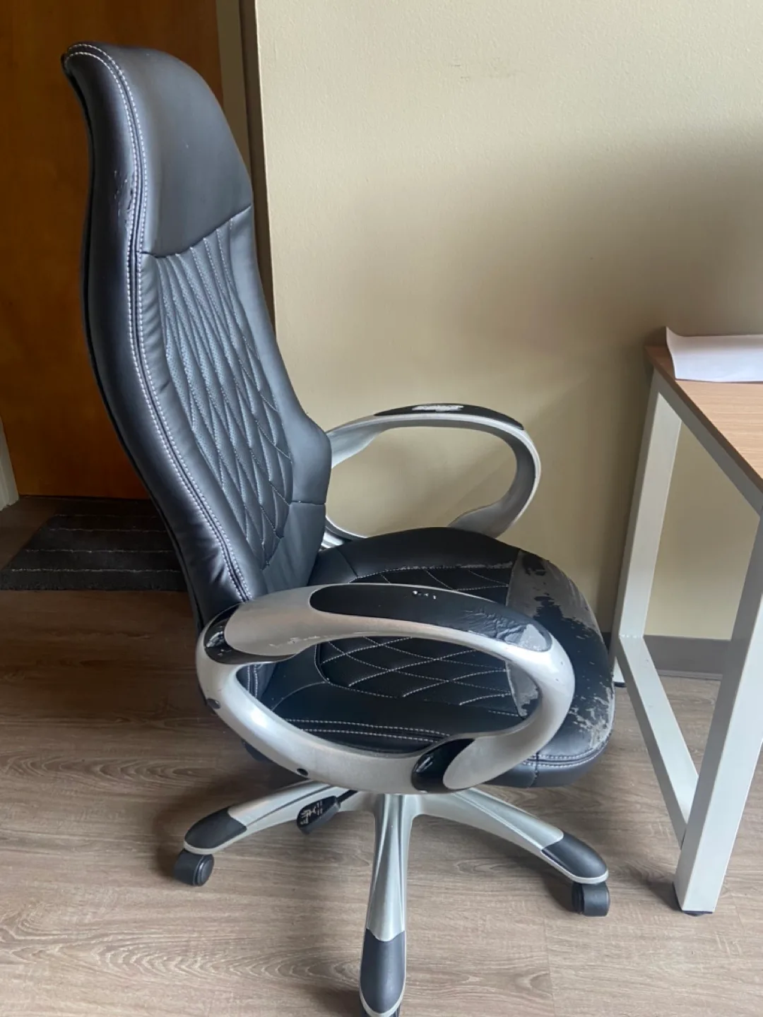 Black Office Chair thumbnail