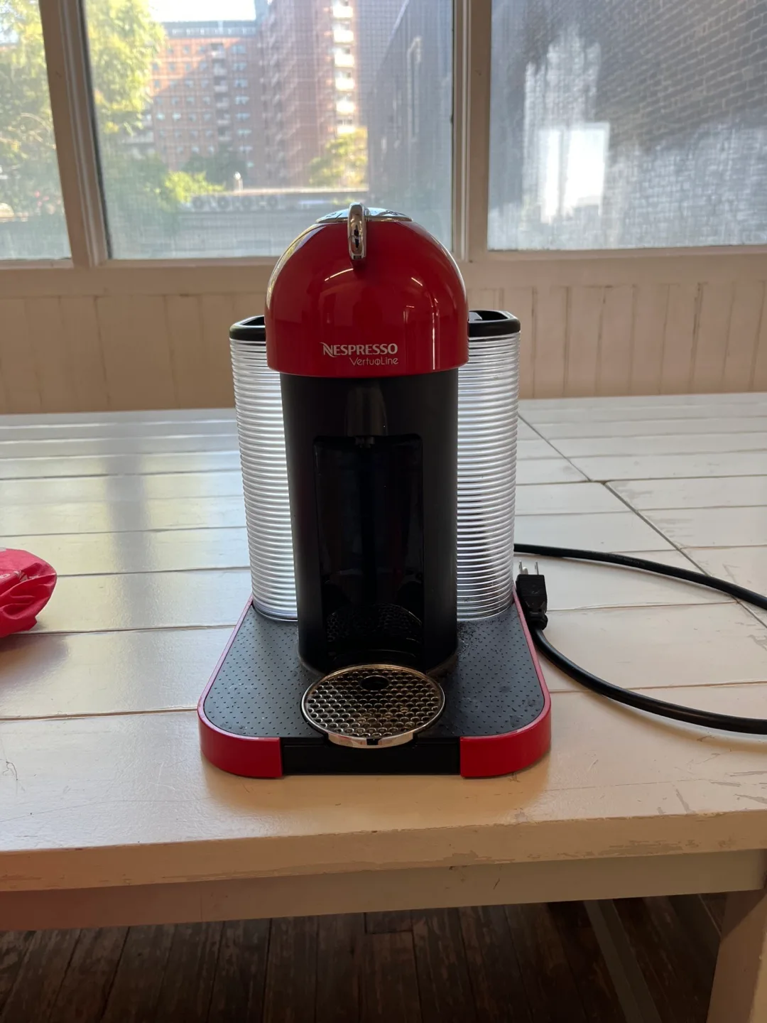 Nespresso VertuoLine Coffee Machine - Red image indicator(2)