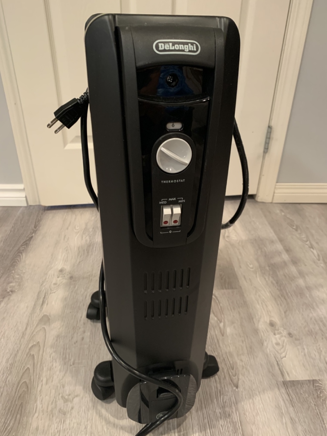 DeLonghi Oil-filled Space Heater