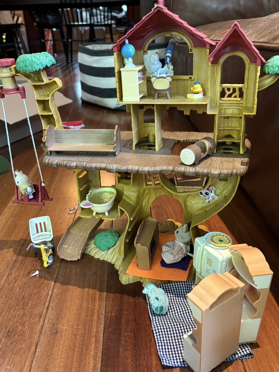 Calico Critters Treehouse Home Playset - photo 2