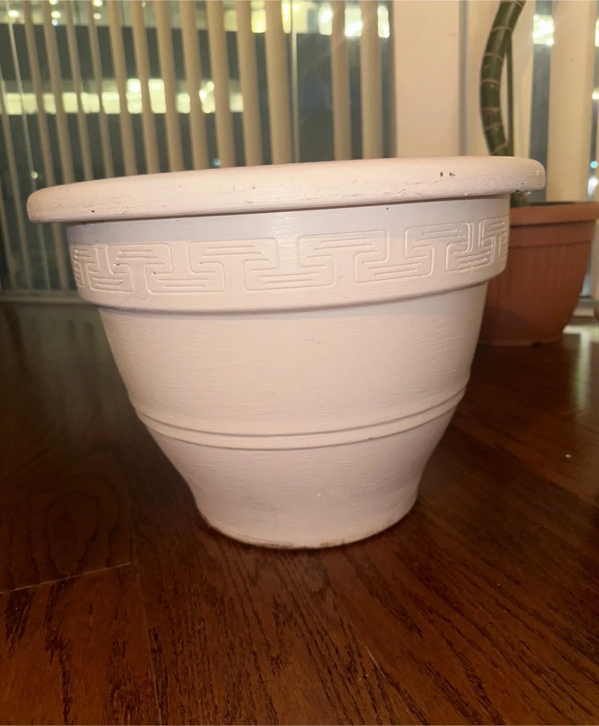 Large White planter thumbnail