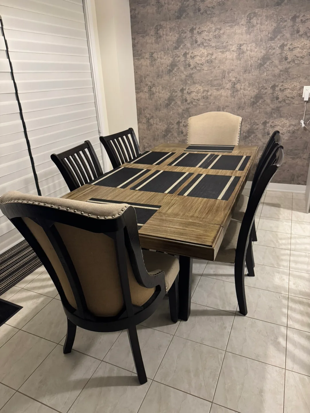 Dining Room Set with Extension Table & 6 Chairs thumbnail