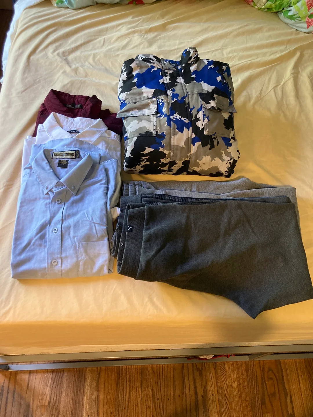 Youth clothes bundle 14-16 All for $8! thumbnail