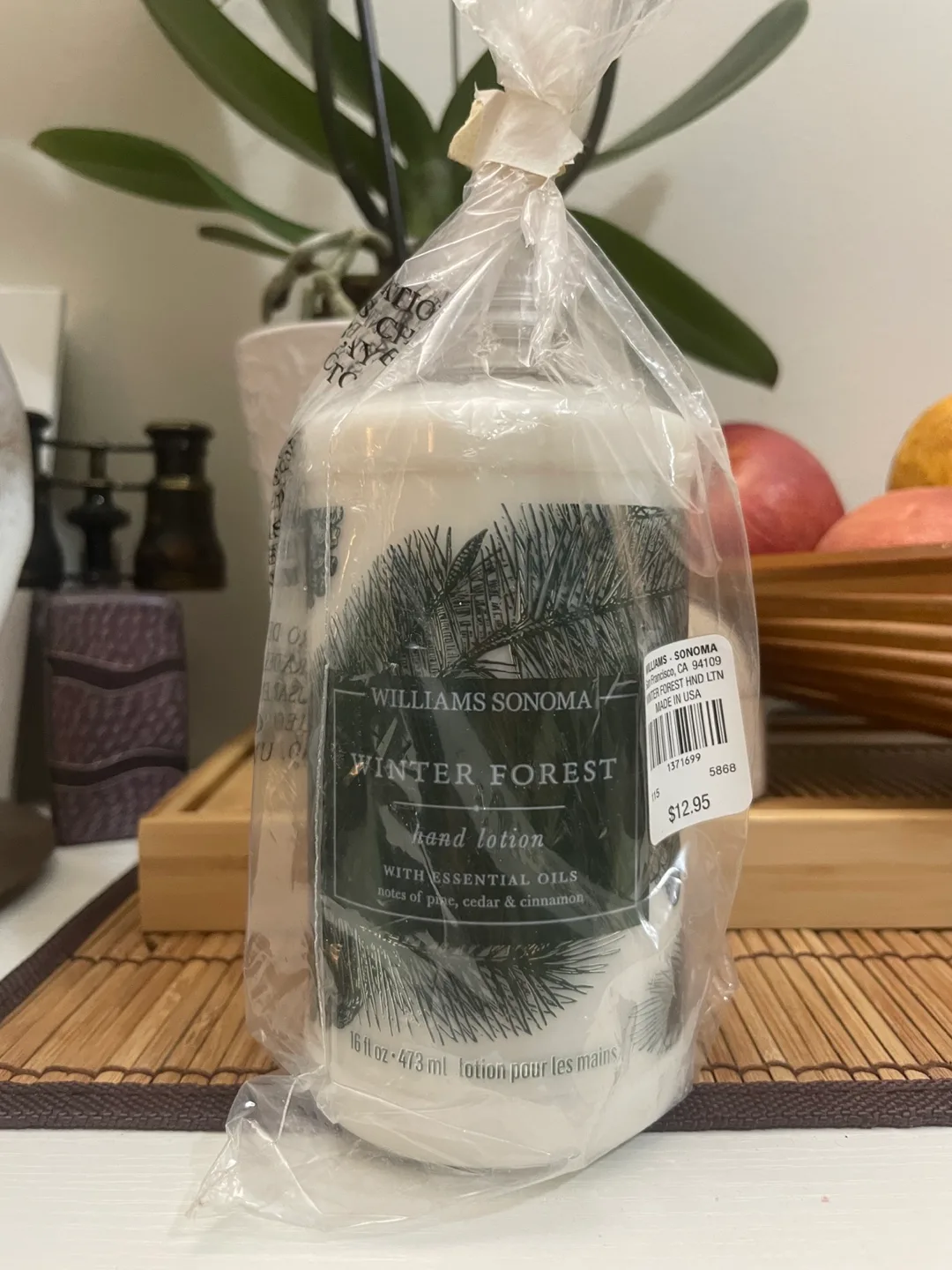 Williams Sonoma Winter Forest Hand Lotion - New thumbnail
