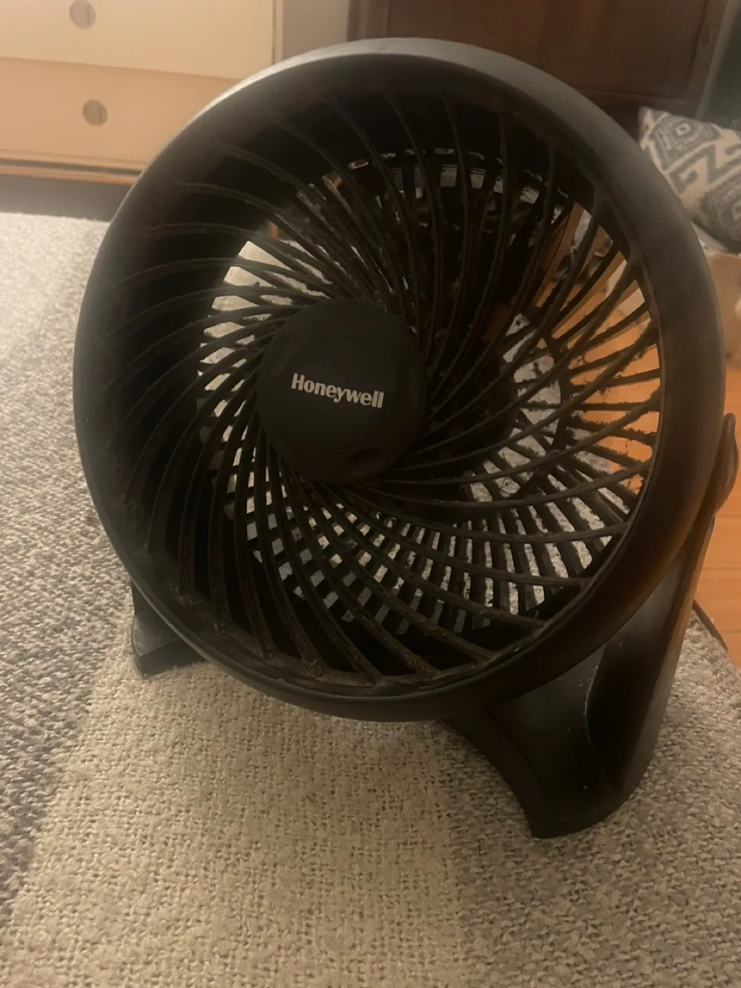 Honeywell Table Fan 12” thumbnail
