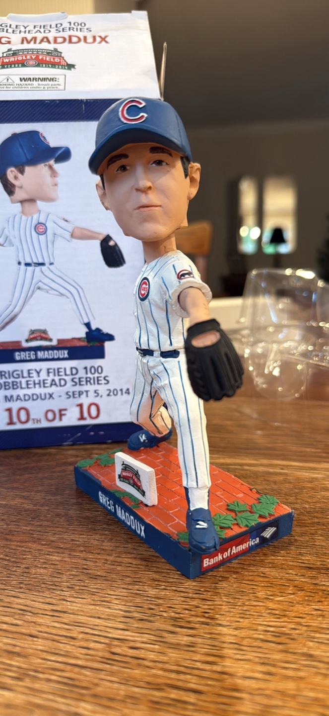 Greg Maddux Cubs Bobblehead - Wrigley Field Series