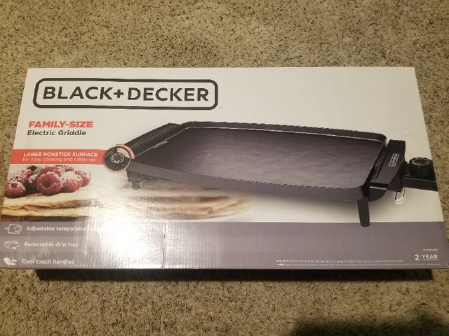 New BLACK+DECKER Family-Size Electric Griddle thumbnail