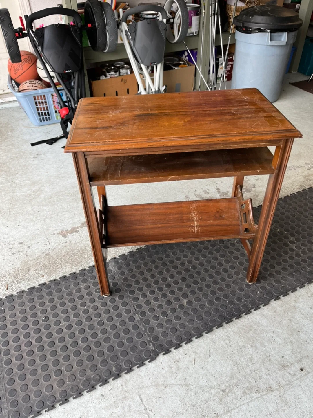 Wooden Side Table with Shelves image indicator(3)